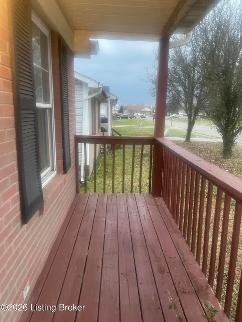 6219 Serenity Ct, Louisville, KY 40219