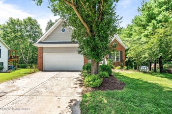 6226 Camden Cir, Crestwood, KY 40014