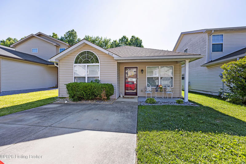 6227 Valley Forest Dr, Louisville, KY 40219