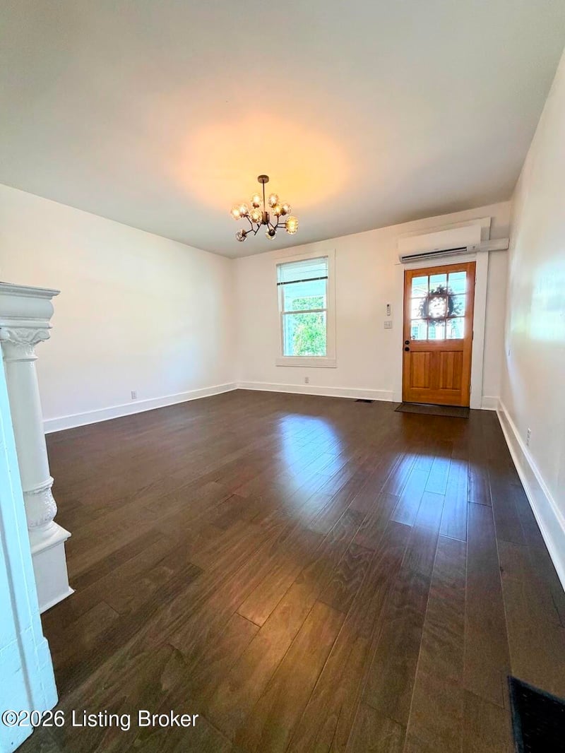 626 E Hill St, Louisville, KY 40217