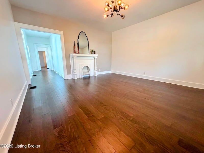 626 E Hill St, Louisville, KY 40217