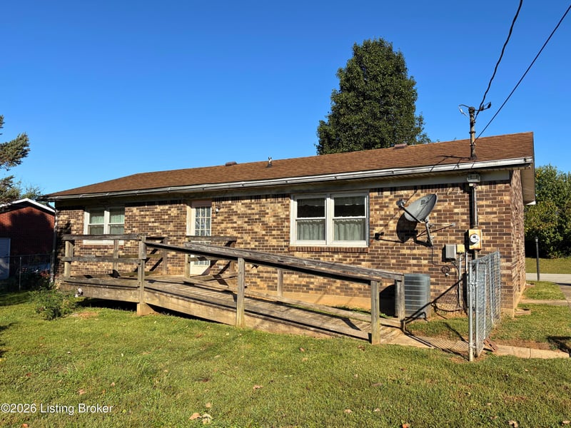 63 Jefferson Ave, Bardstown, KY 40004