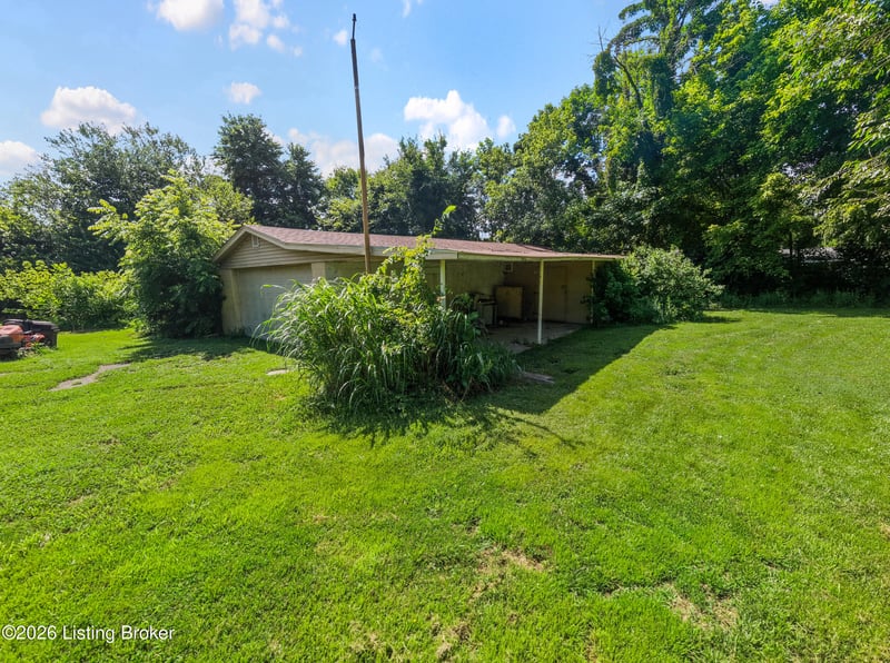 6308 Cooper Chapel Rd, Louisville, KY 40229