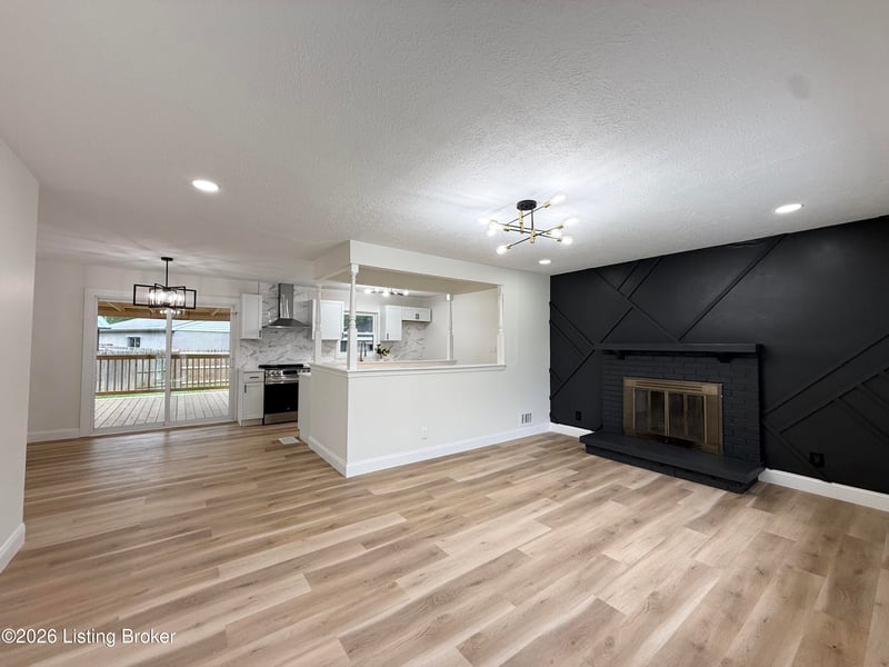 6308 Flintlock Cir, Louisville, KY 40216