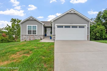 6310 Larkgrove Dr, Louisville, KY 40229