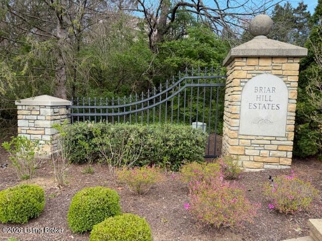 6311 Breeze Hill Rd, Crestwood, KY 40014