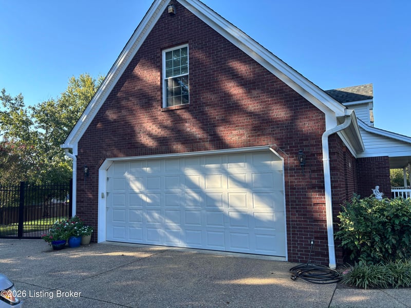 6314 Faris Way, Louisville, KY 40272