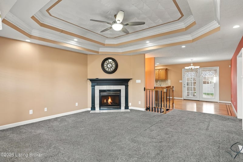 6314 Winding Stream Dr, Louisville, KY 40272