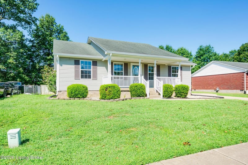 633 River Oaks Dr, Shepherdsville, KY 40165