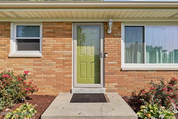 634 Pennsylvania Ave, Sellersburg, IN 47172