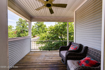 636 Cobblestone Sq #636, Louisville, KY 40223