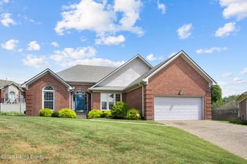 6401 Farmstead Ct, Louisville, KY 40291