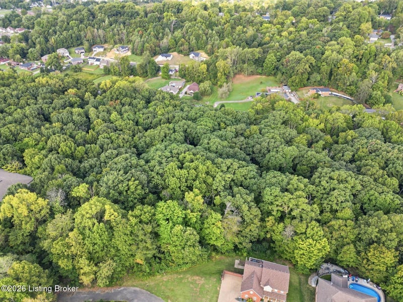6403 Oak Valley Dr, Louisville, KY 40214