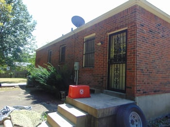 6404 Saint Thomas Ct, Louisville, KY 40218