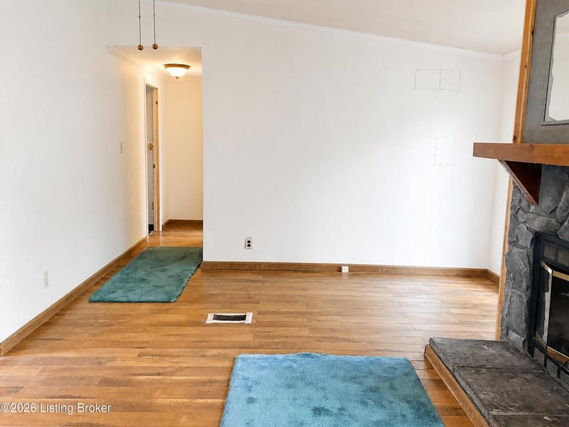6405 4th St, Westport, KY 40077