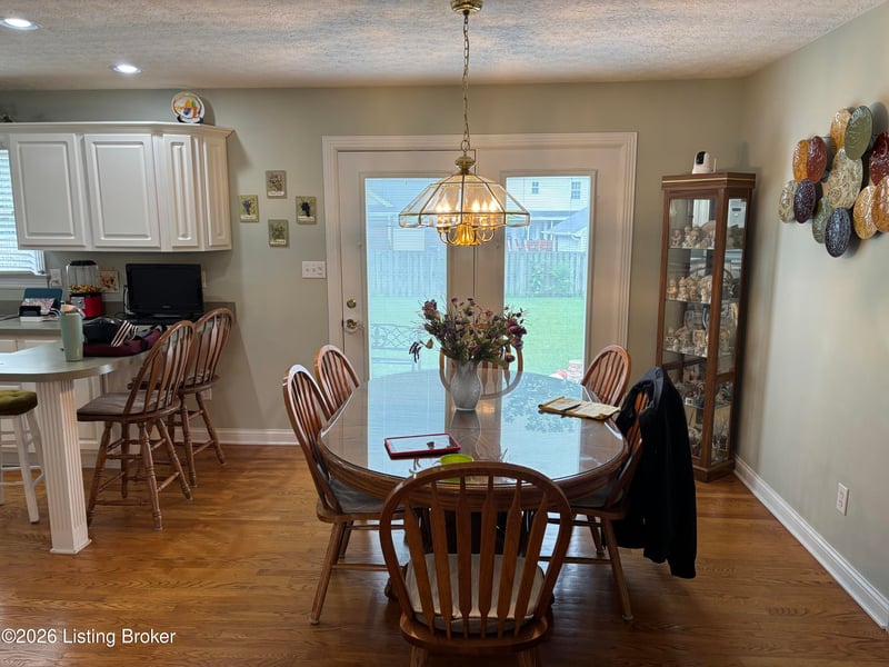 6406 Autumn Oak Way, Louisville, KY 40272