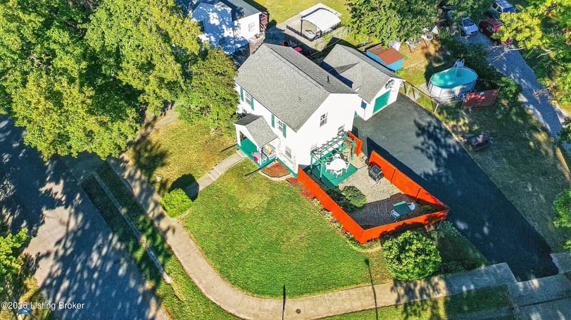 6407 S 2nd St, Louisville, KY 40214