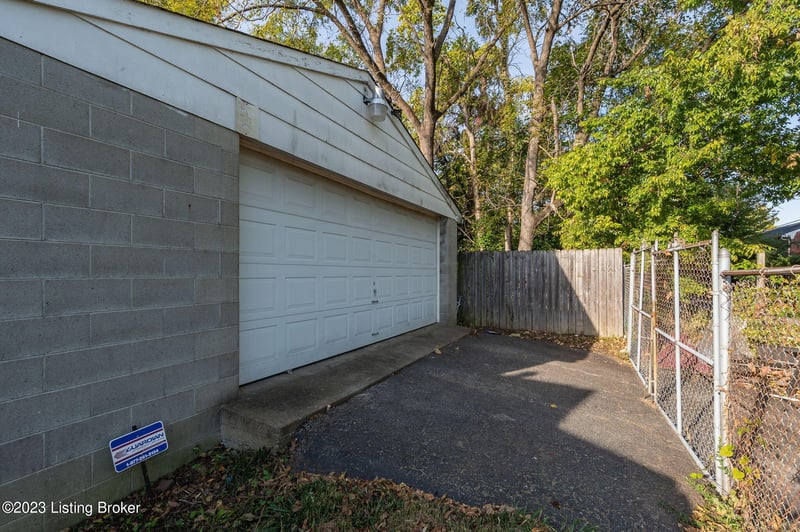 641 E Saint Catherine St, Louisville, KY 40203