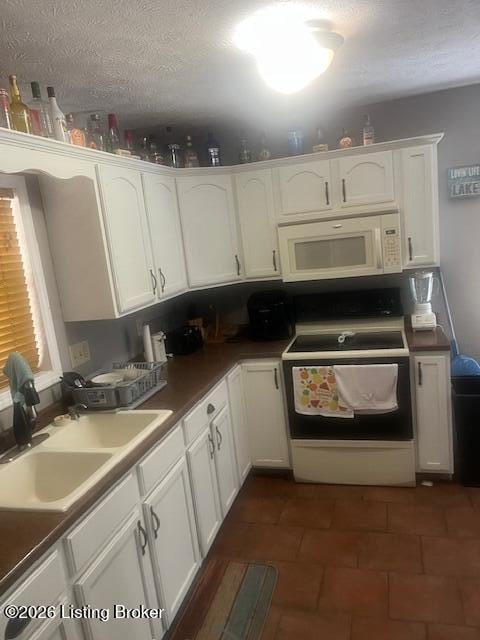 641 S Riverbend Rd, Leitchfield, KY 42754