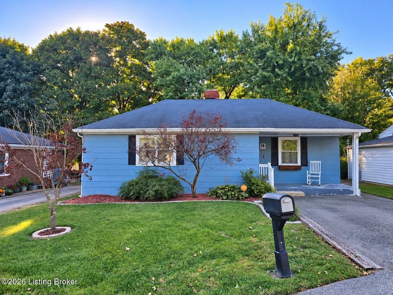 641 Southlawn Dr, Shelbyville, KY 40065