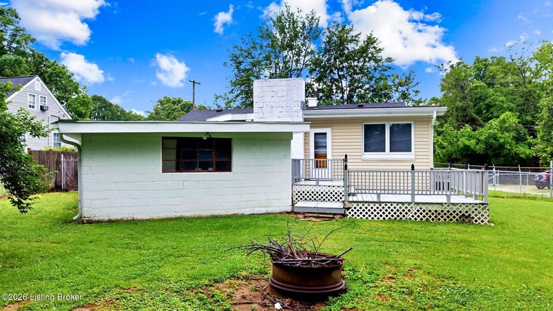 6413 Bethany Ln, Louisville, KY 40272