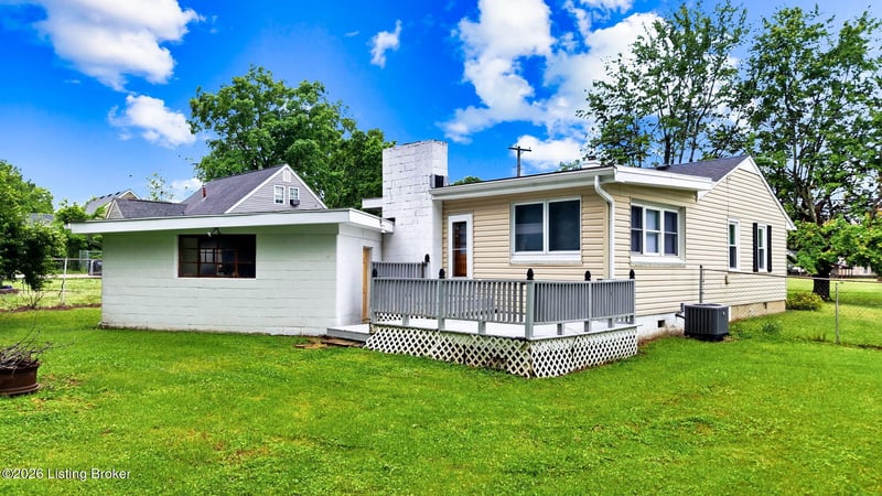 6413 Bethany Ln, Louisville, KY 40272