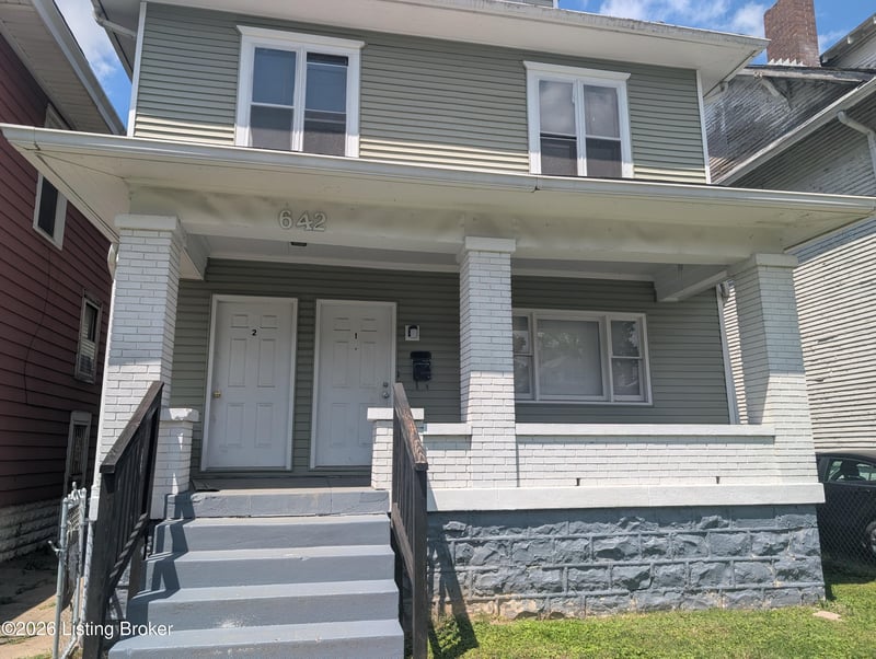 642 Louis Coleman Jr Dr, Louisville, KY 40211