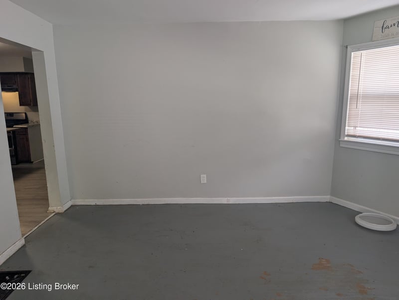 642 Louis Coleman Jr Dr, Louisville, KY 40211