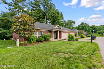 6436 Clover Trace Cir, Louisville, KY 40216