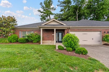 6436 Clover Trace Cir, Louisville, KY 40216