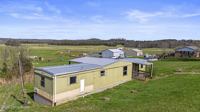 6474 Hardinsburg Rd, Cecilia, KY 42724