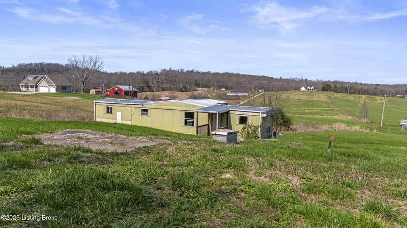 6474 Hardinsburg Rd, Cecilia, KY 42724