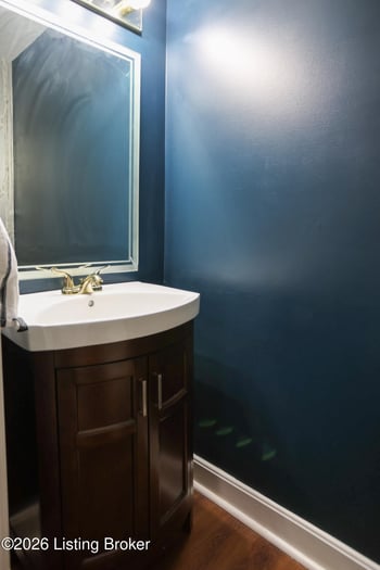 6481 Marina Dr, Prospect, KY 40059