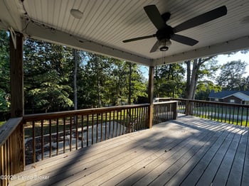 649 Fairway Dr, Brandenburg, KY 40108
