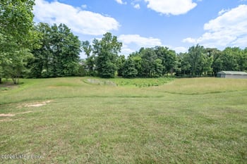 65 Arvin Ave, Brandenburg, KY 40108