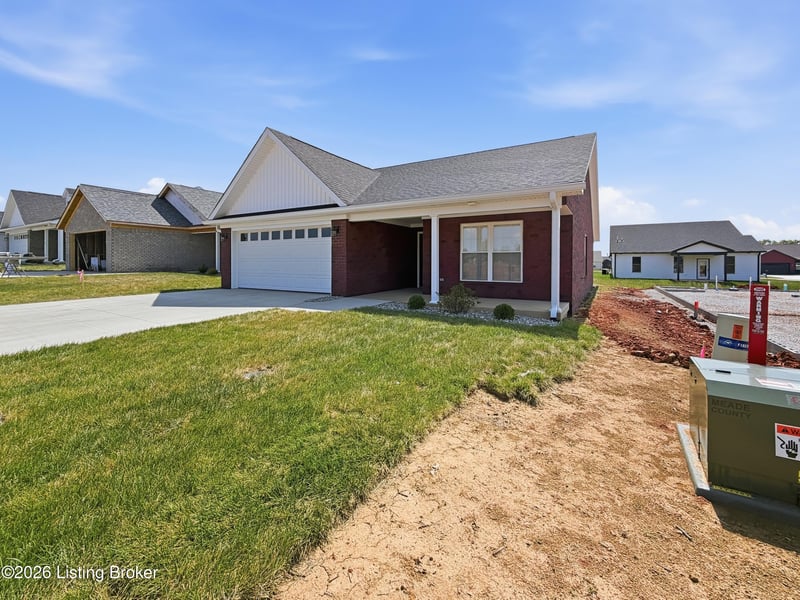 65 Paislynne Ct, Brandenburg, KY 40108