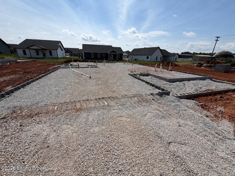 65 Paislynne Ct, Brandenburg, KY 40108