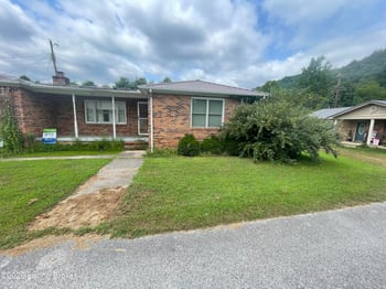 65 S Castle Dr, Thelma, KY 41260