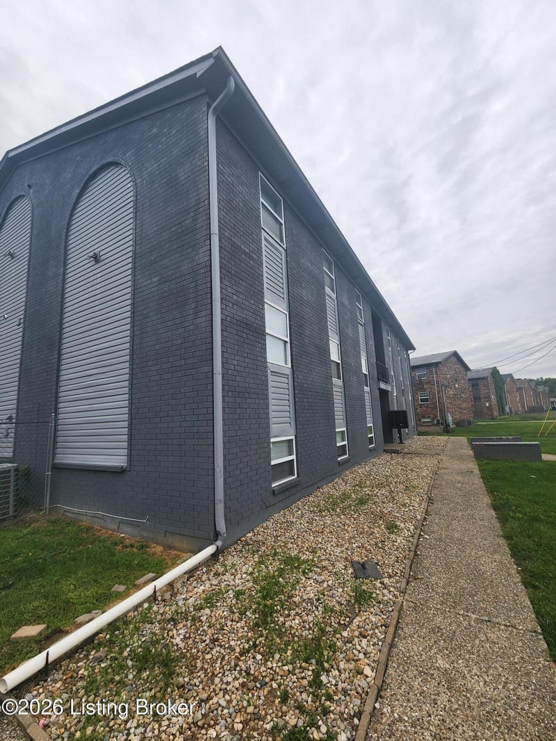6500 Hackel Dr, Louisville, KY 40258