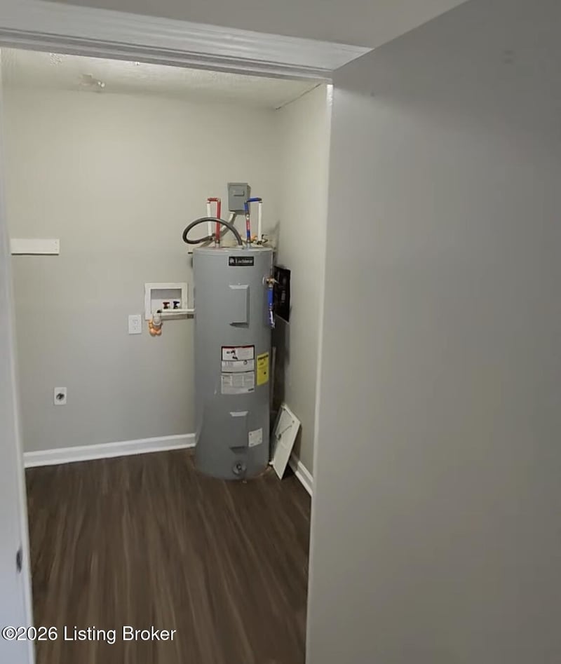 6500 Hackel Dr, Louisville, KY 40258