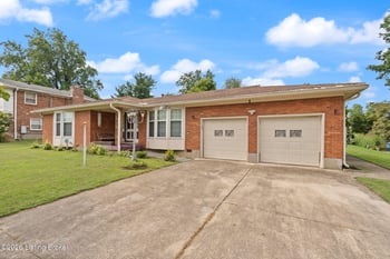 6502 Hollow Tree Rd, Louisville, KY 40228