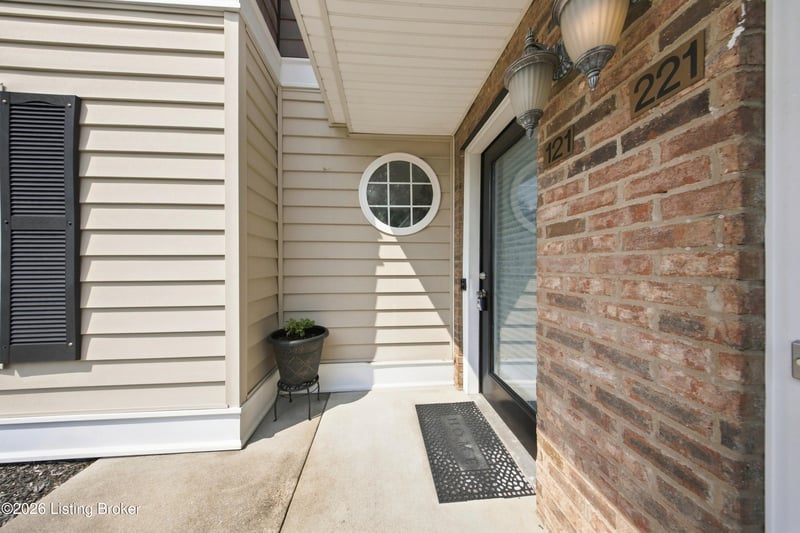 6503 Brook Bend Way #121, Louisville, KY 40229