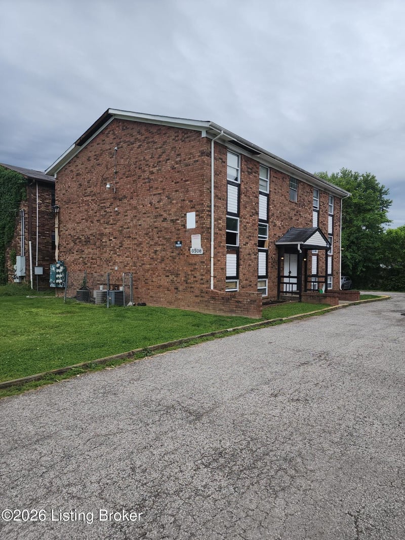 6506 Hackel Dr, Louisville, KY 40258