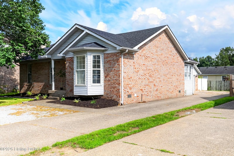 651 Beech Grove Rd, Shepherdsville, KY 40165