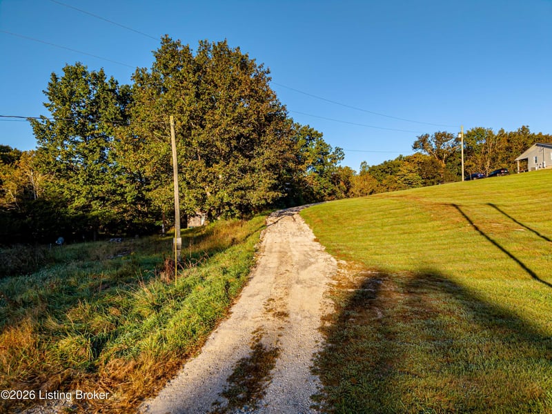 651 Gest Rd, Pleasureville, KY 40057