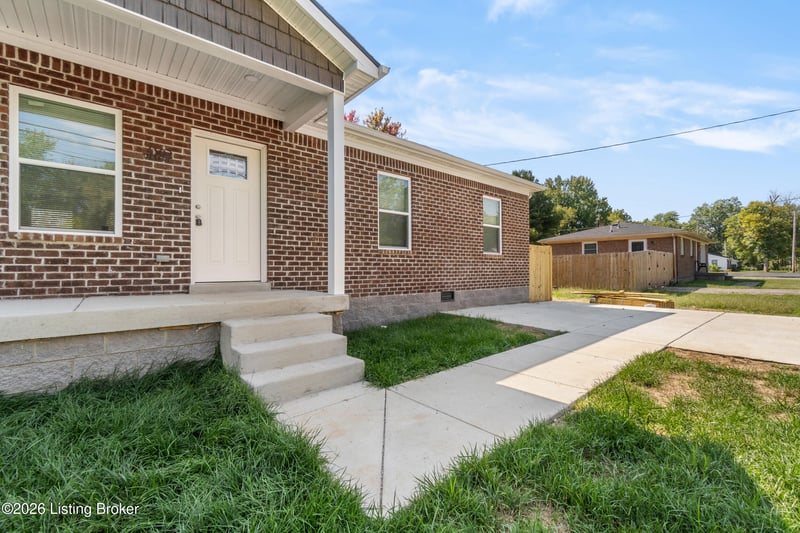 6511 Kenmore Ave, Louisville, KY 40216