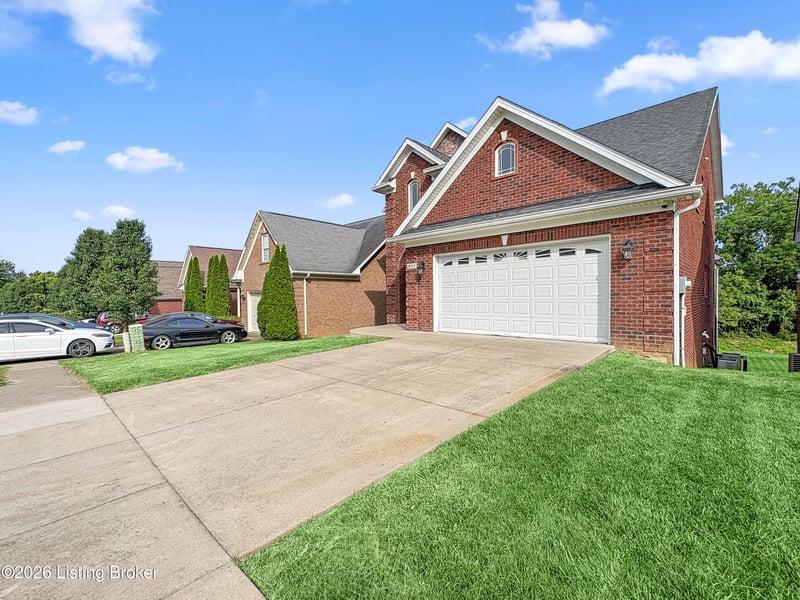 6513 Keeling Park Dr, Louisville, KY 40291