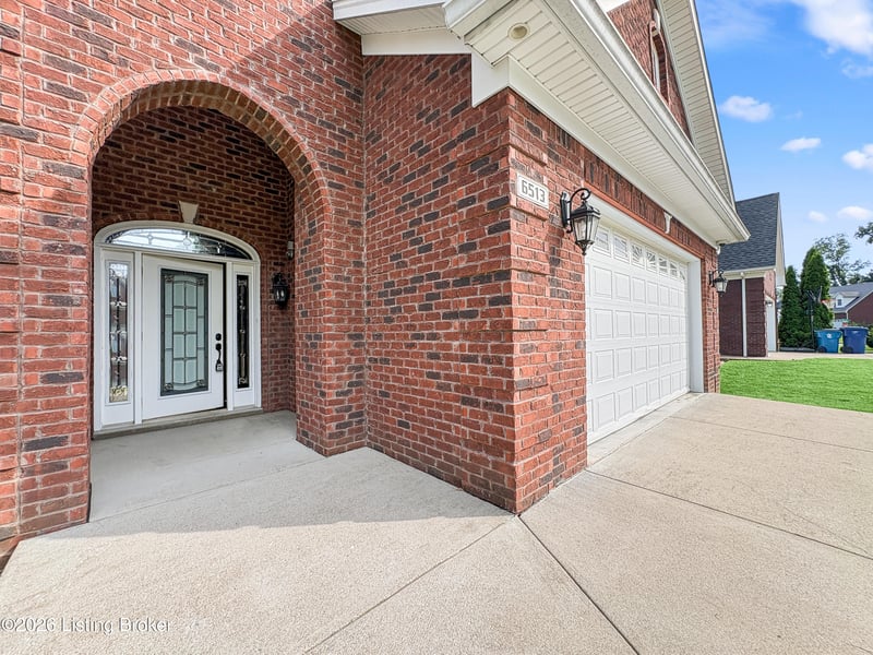 6513 Keeling Park Dr, Louisville, KY 40291