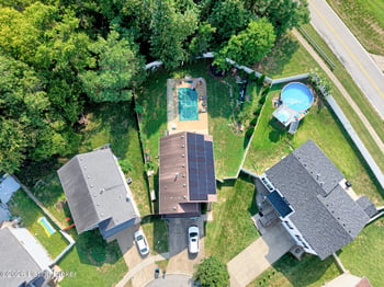 6514 Bridleview Cir, Louisville, KY 40228