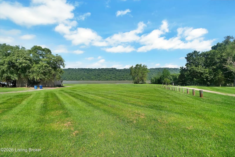 6515 Jacob Dr, Westport, KY 40077